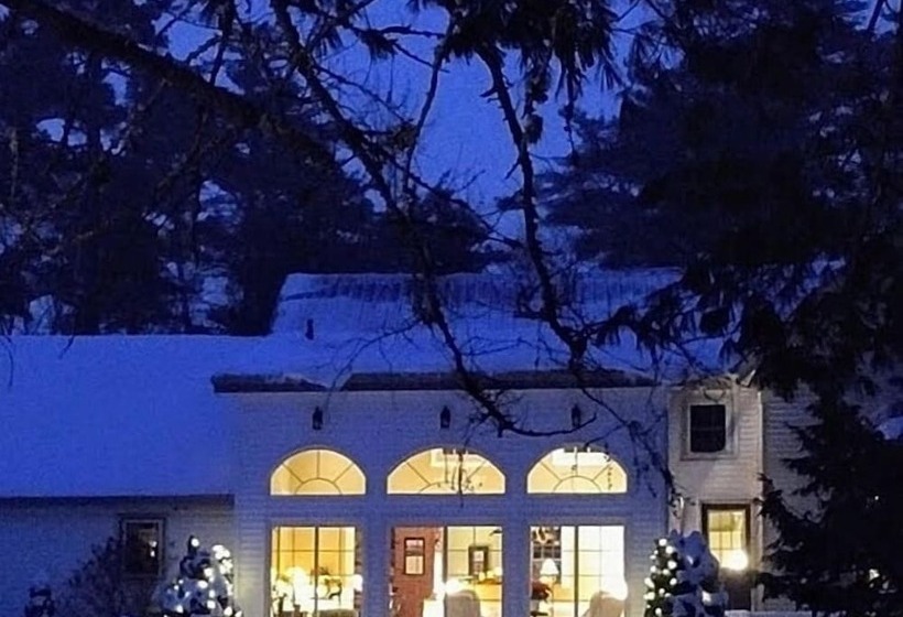 Briarwood Bed & Breakfast