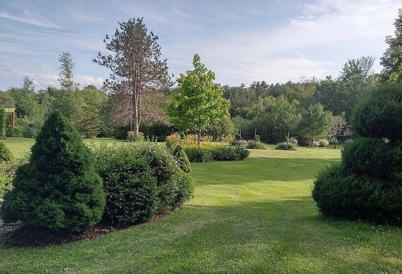 Briarwood Bed & Breakfast