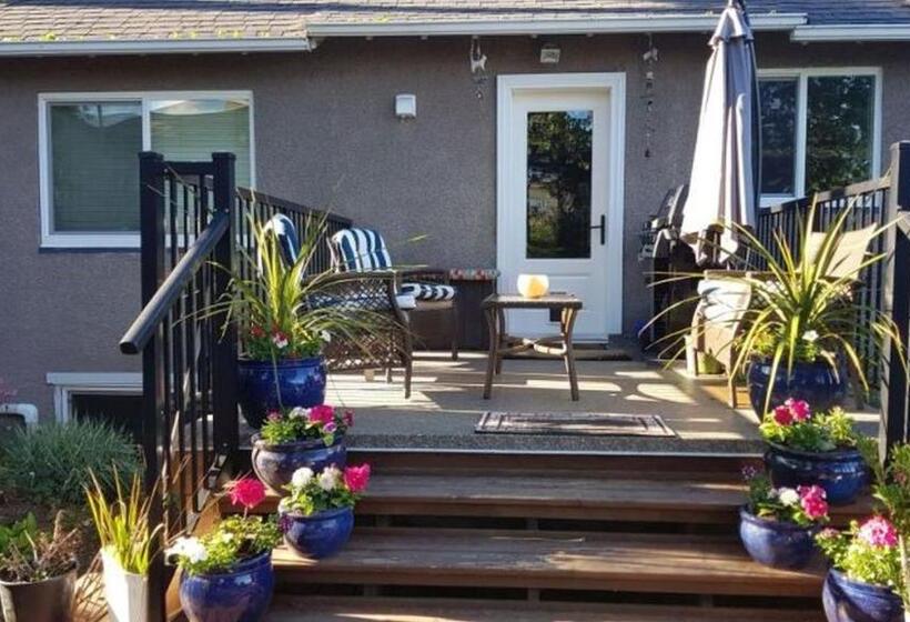 Campbell Cottage B&b