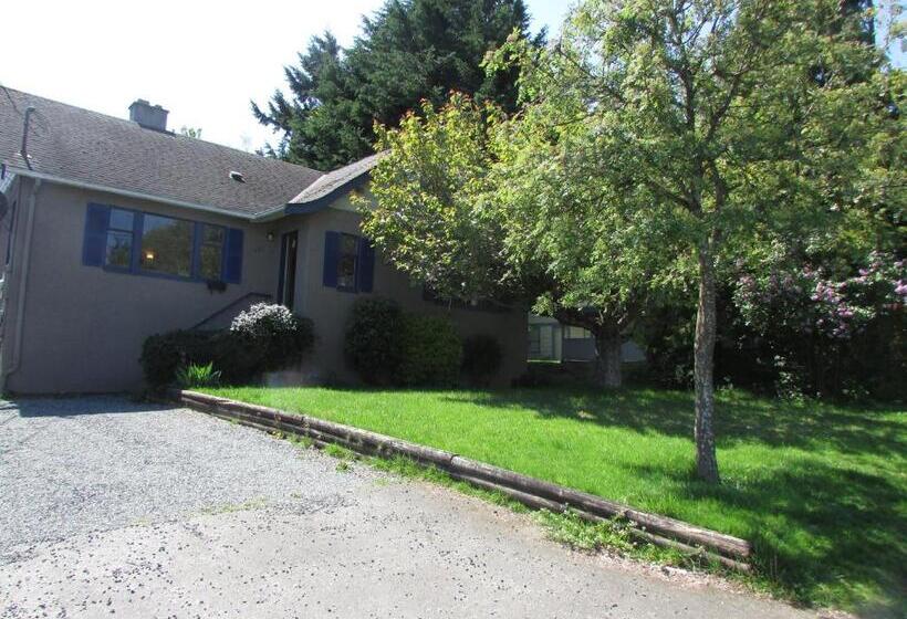 Campbell Cottage B&b