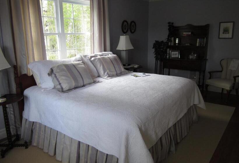 Casa Breeze B & B