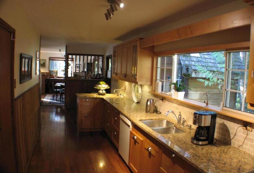 Cedar Song B&b