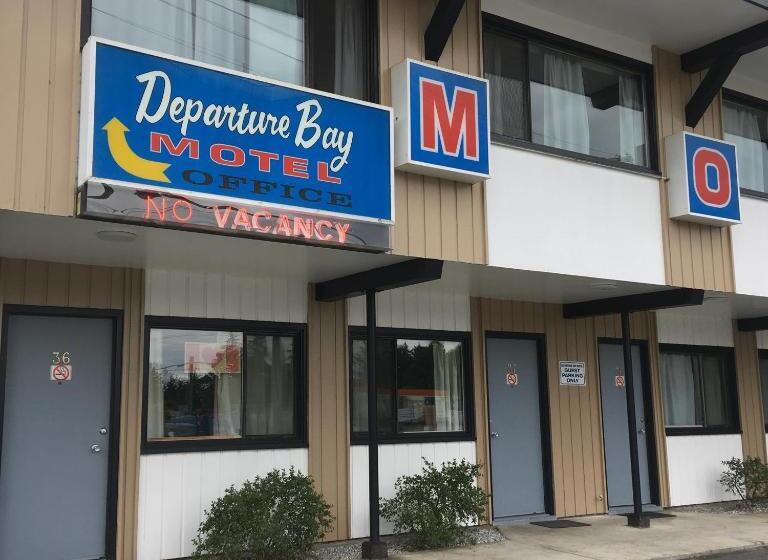 Departure Bay Motel