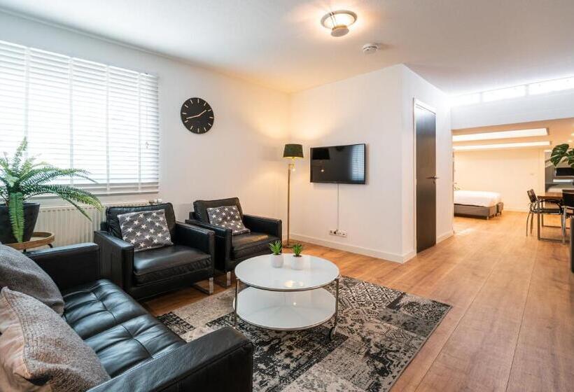 Familie Hotel & Apartments Alkmaar