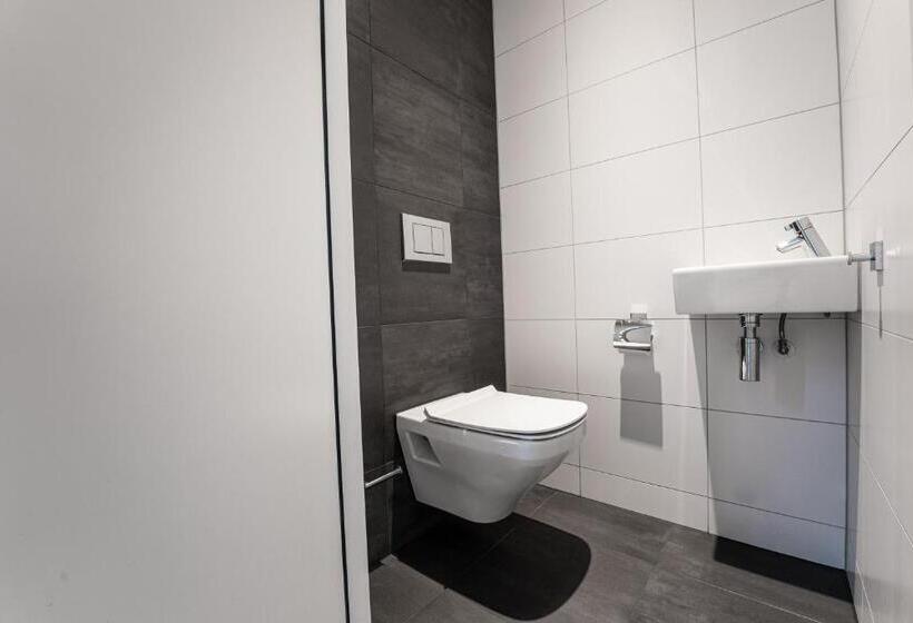 Familie Hotel & Apartments Alkmaar