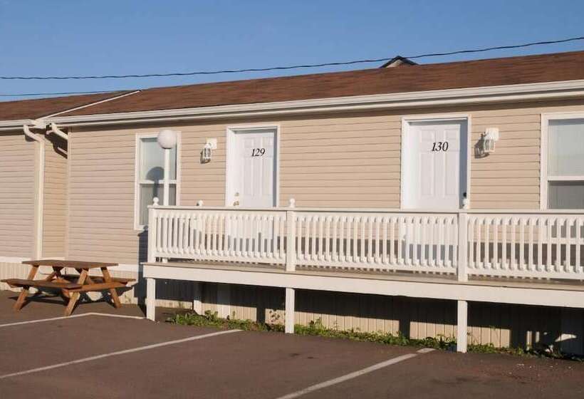 Gaudet Chalets & Motel