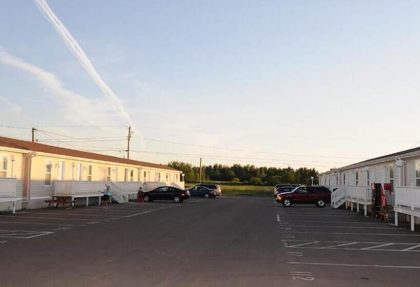 Gaudet Chalets & Motel