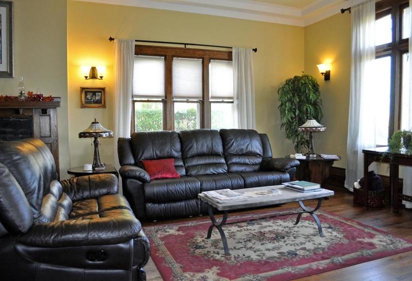 Greystone Manor Bed And Breakfast