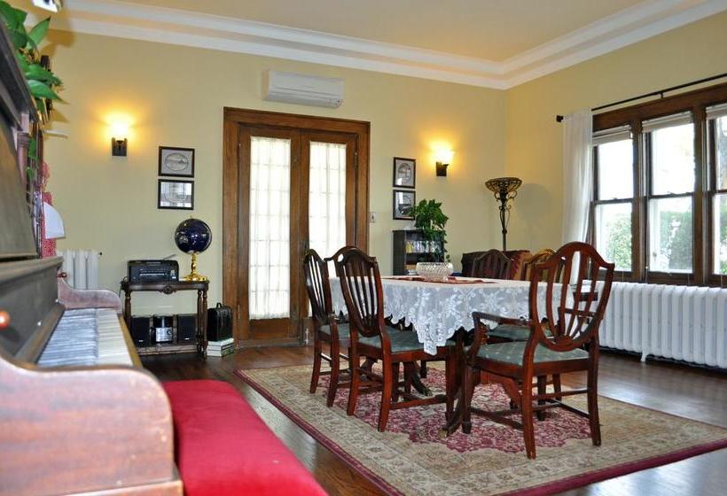 Greystone Manor Bed And Breakfast