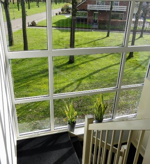 Отель And Restaurant Van Saaze