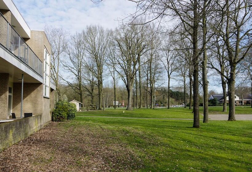 Отель And Restaurant Van Saaze