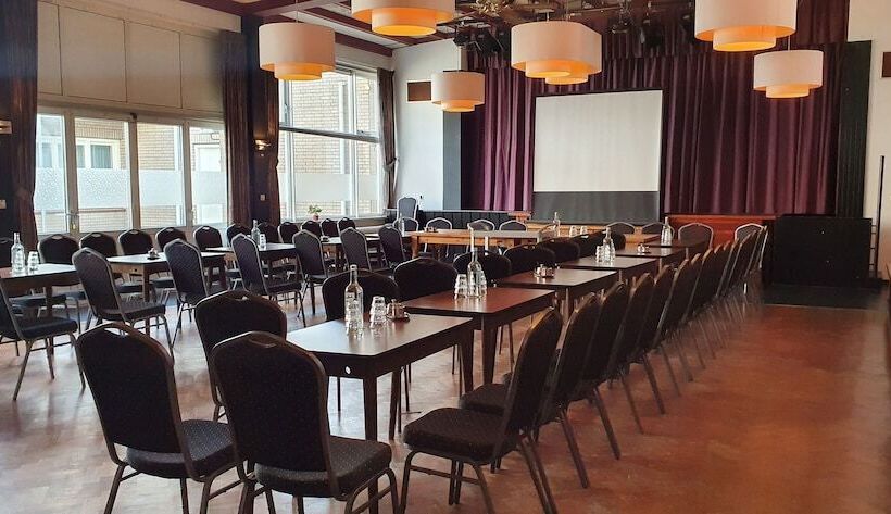 Отель And Restaurant Van Saaze