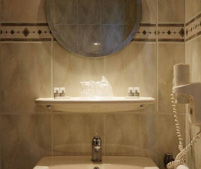 Отель And Restaurant Van Saaze