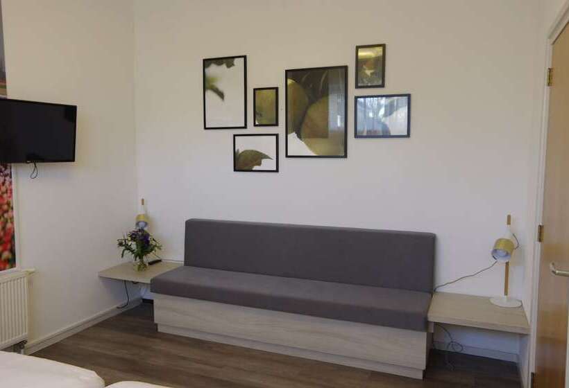 Отель And Restaurant Van Saaze