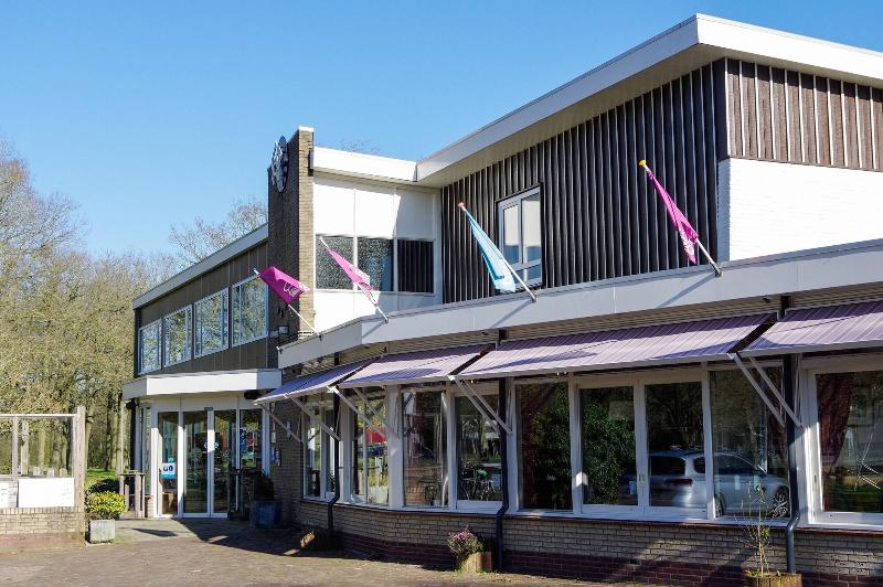 Отель And Restaurant Van Saaze