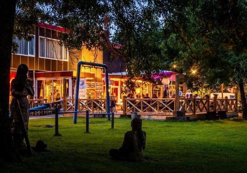 Отель And Restaurant Van Saaze