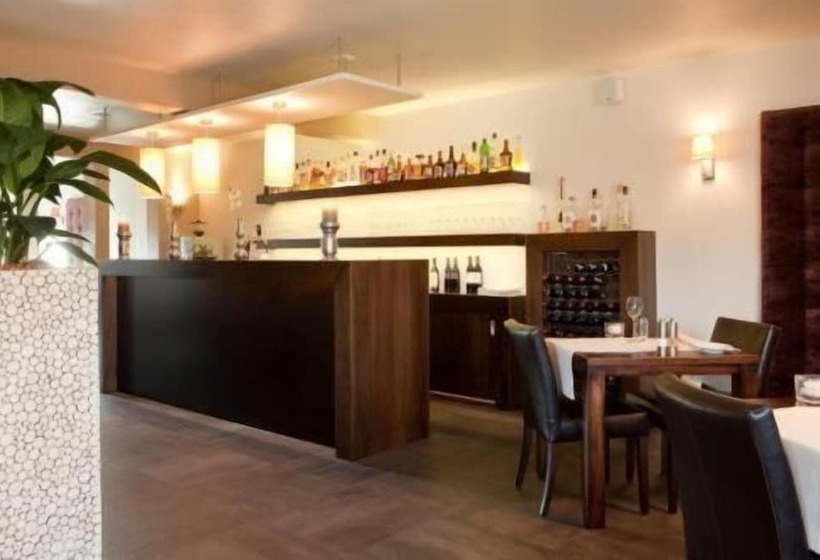 בית מלון כפרי B&b, Brasserie Lakerhof