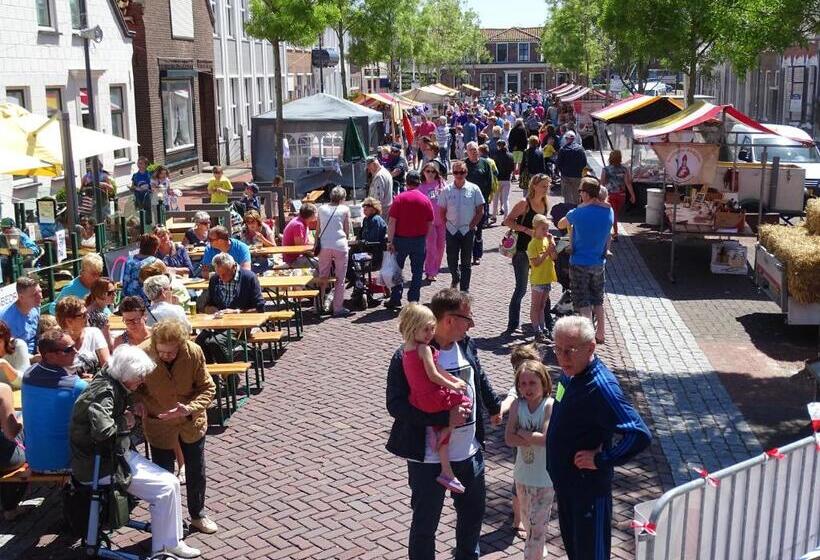 בית מלון כפרי Café Restaurant De Kroon