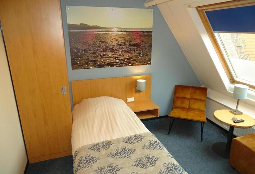 בית מלון כפרי Café Restaurant De Kroon