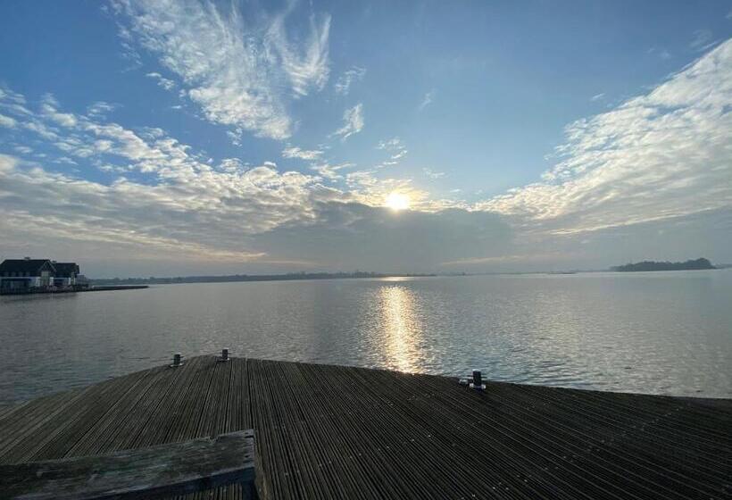 호텔 Café Restaurant Heineke