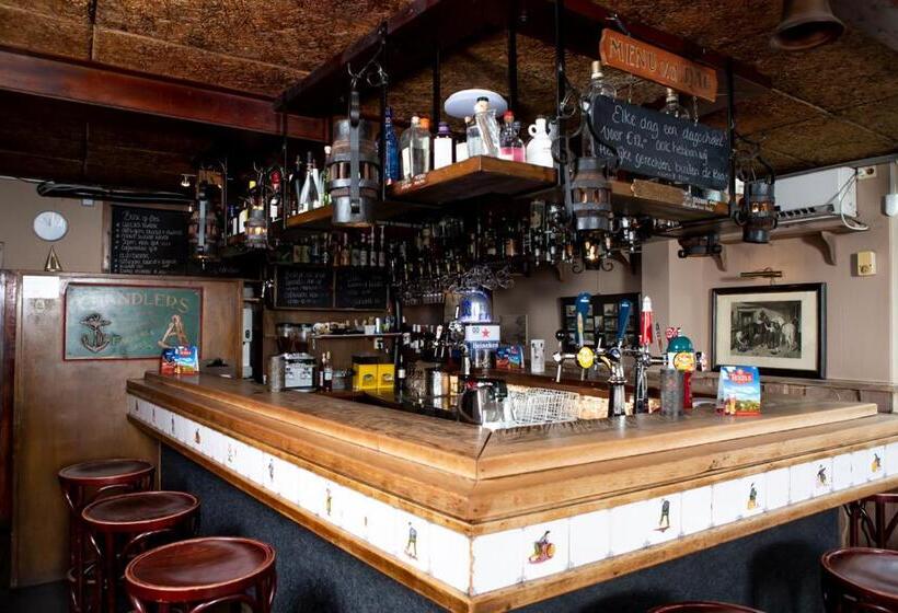 호텔 Café Restaurant Heineke