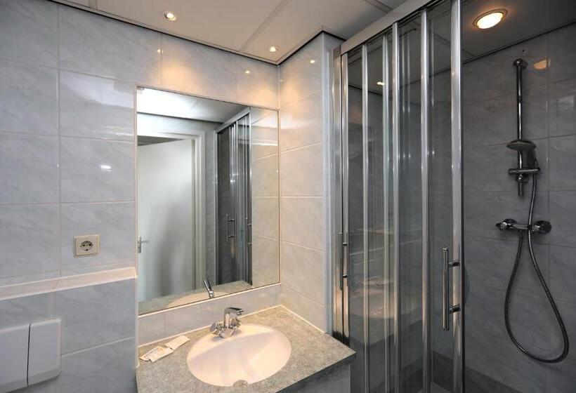 בית מלון כפרי Cafe Restaurant Van Den Hogen