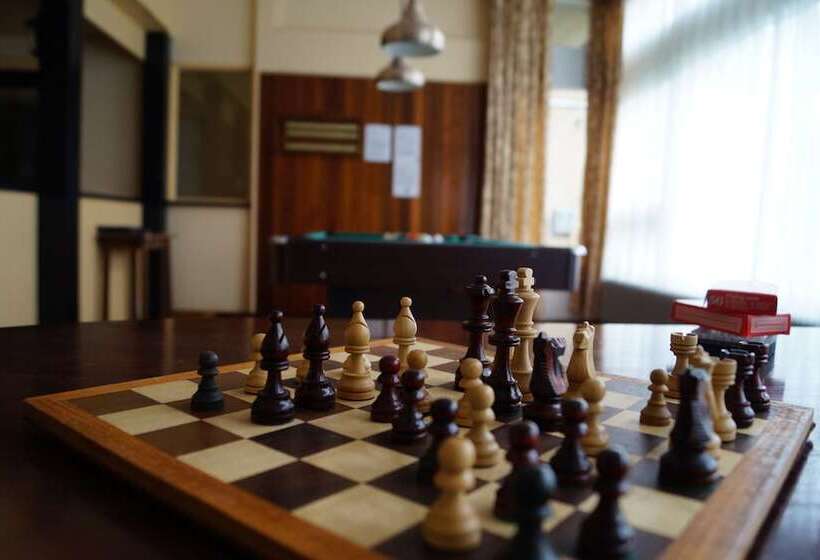 فندق De Oorsprong