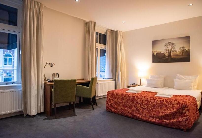 ホテル De Zwaan Delden