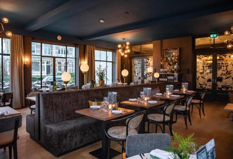 ホテル De Zwaan Delden