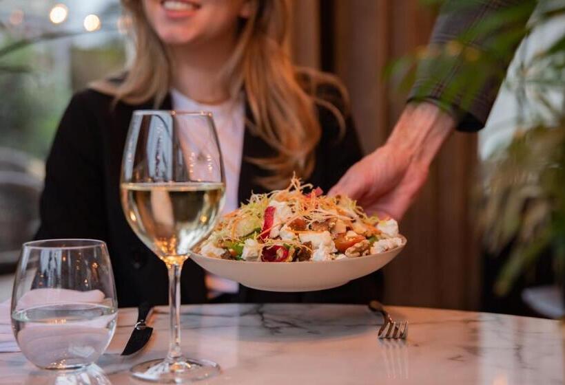 ホテル De Zwaan Delden