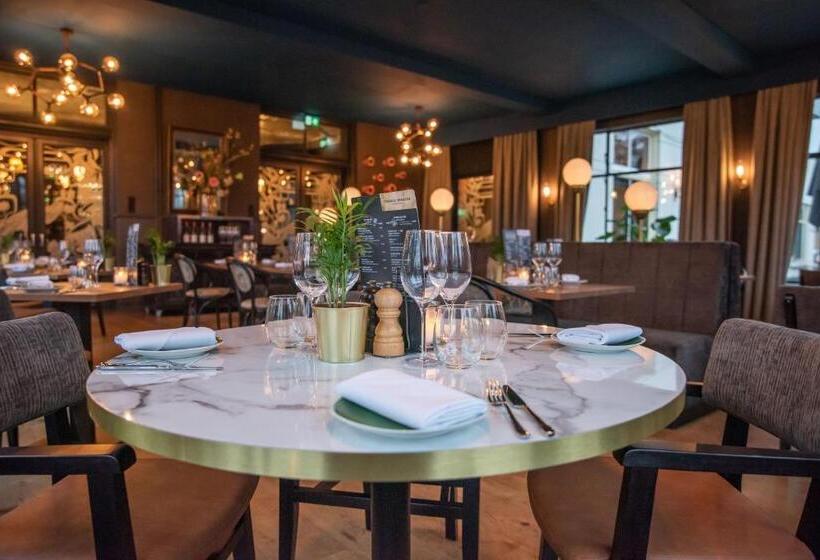 ホテル De Zwaan Delden