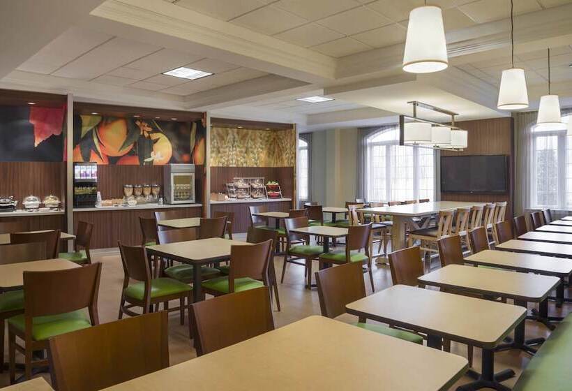 בית מלון כפרי Fairfield Inn & Suites By Marriott Ottawa Kanata