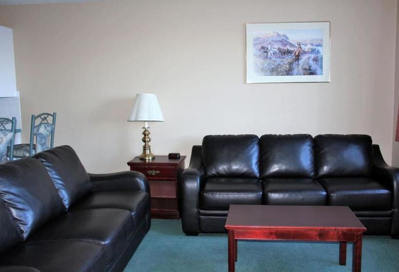 فندق Travelodge By Wyndham Lacombe