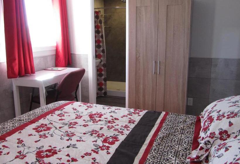 Отель Hostellerie Du Suroît