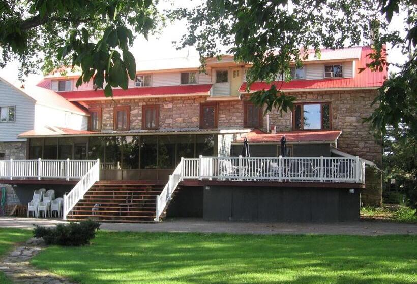 Отель Hostellerie Du Suroît