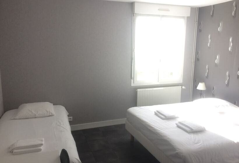 호텔 Hôtel Les Pins