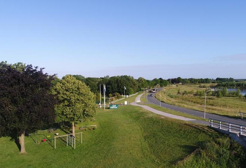 Отель In Den Stallen