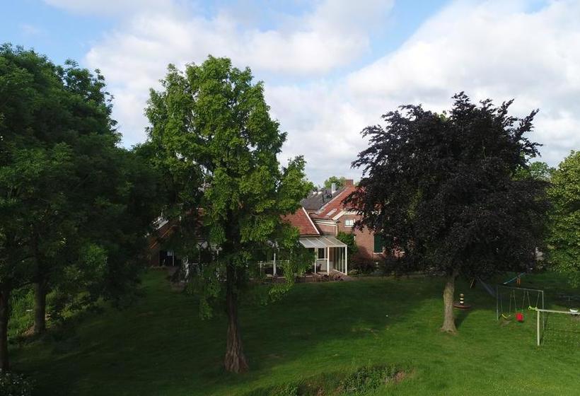 Отель In Den Stallen