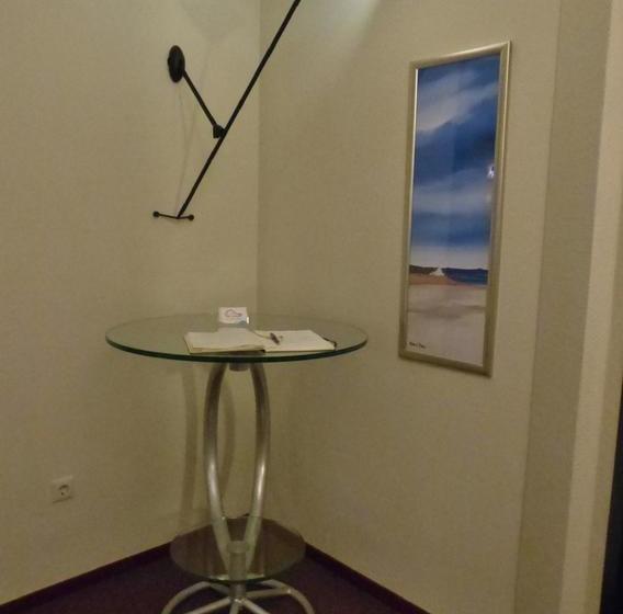 Отель In Den Stallen