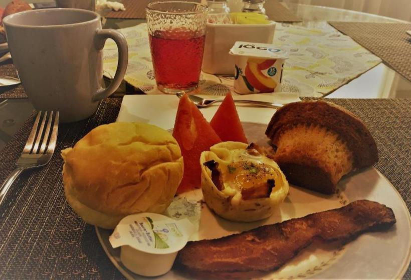 호텔 Inn On The Harbour