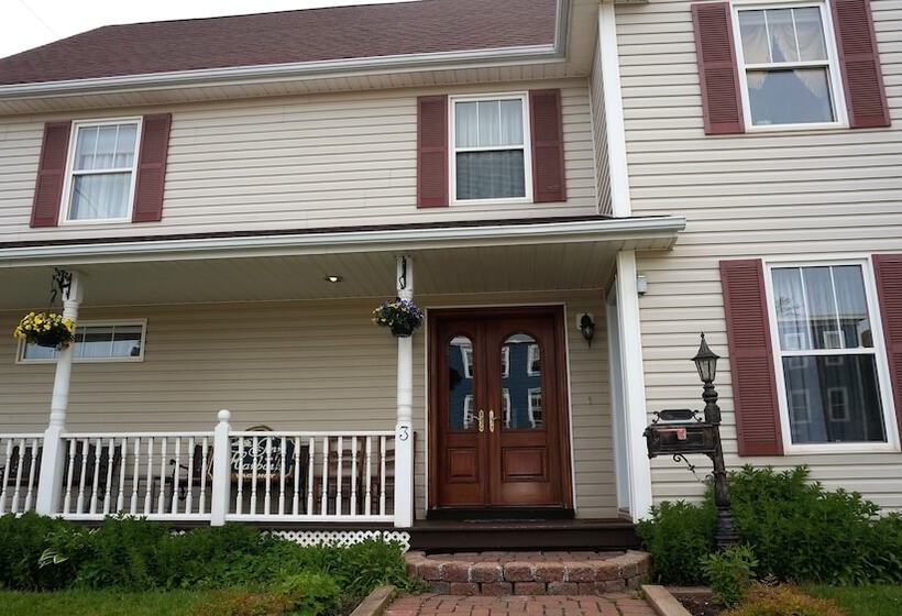 호텔 Inn On The Harbour