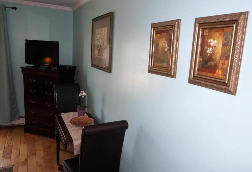 호텔 Inn On The Harbour