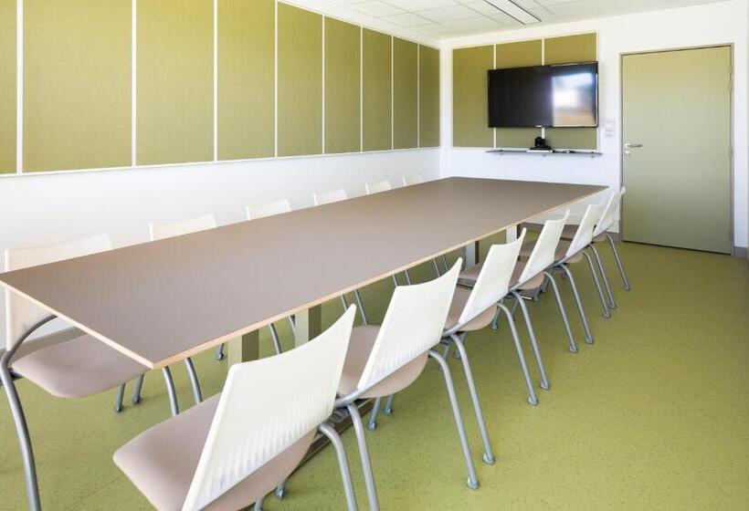 ホテル Le Port De Decize