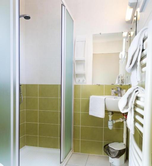 ホテル Le Port De Decize