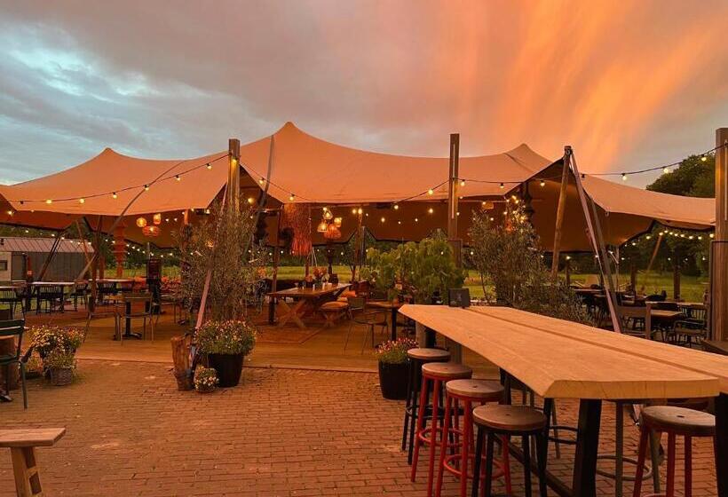 בית מלון כפרי Ludiek Eten En Slapen