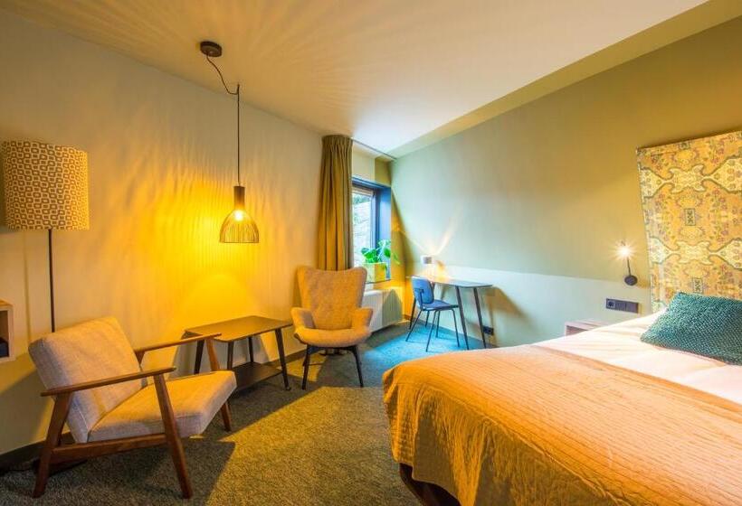 בית מלון כפרי Ludiek Eten En Slapen