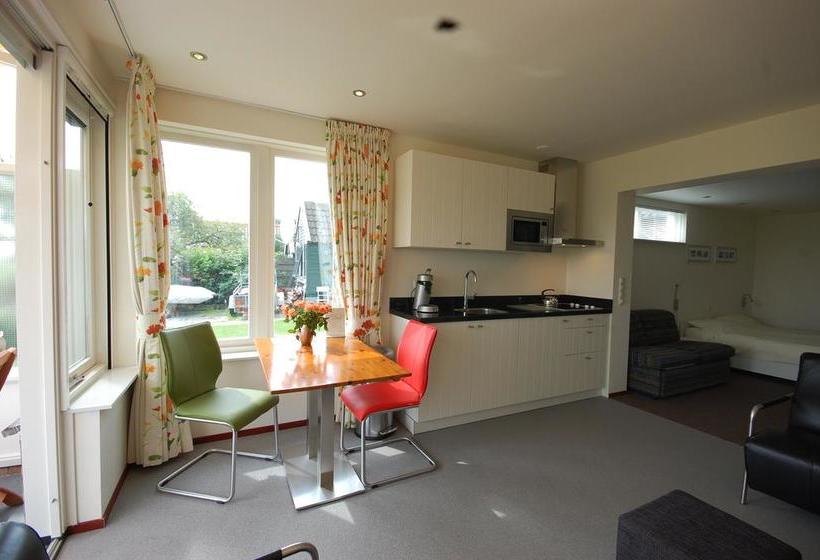 فندق Ambla Appartementen