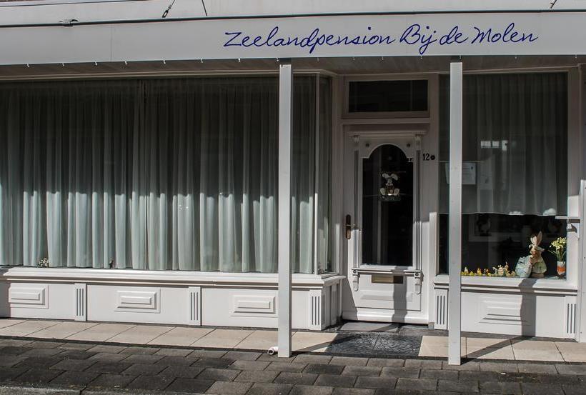 ホテル Pension Bij De Molen