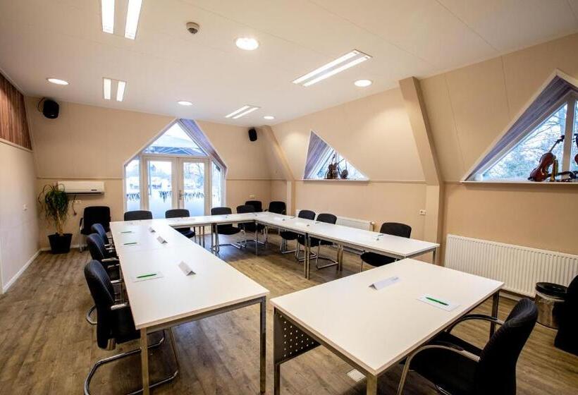 ホテル Restaurant  De Vossenberg