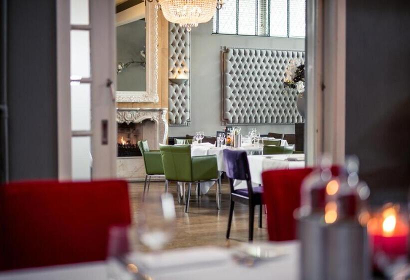 فندق Restaurant De Wolfsberg